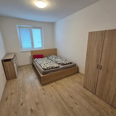 Semesterbostad Riverside House Duna *