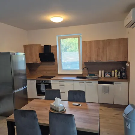Holiday home Riverside House Duna